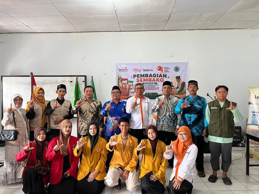 Lazismu Kotim Salurkan Sembako untuk 54 Fakir dan Duafa