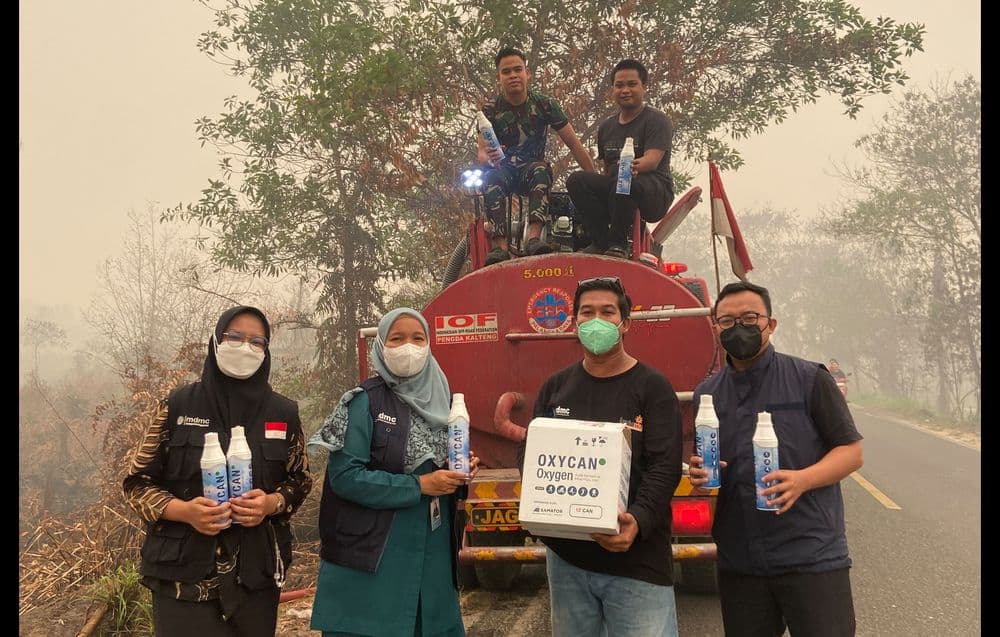 Muhammadiyah Salurkan Bantuan Oxycan Untuk Relawan Karhutla Di Kalteng